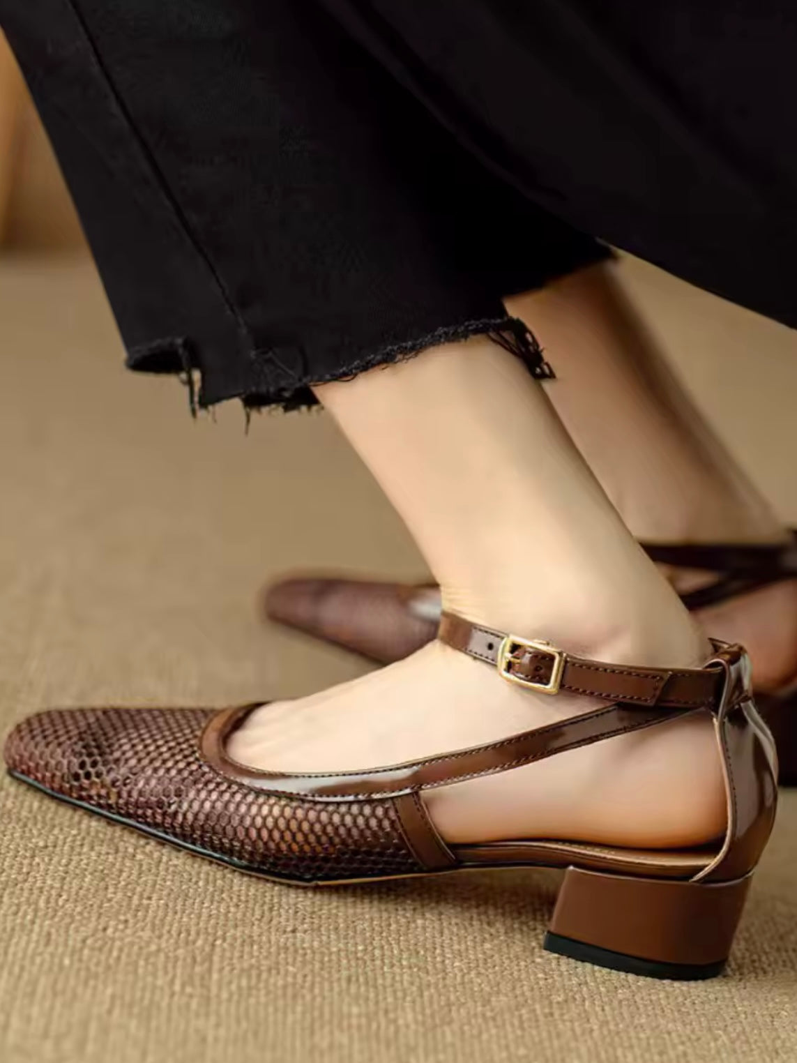 Square black and brown net shoes ankle strap