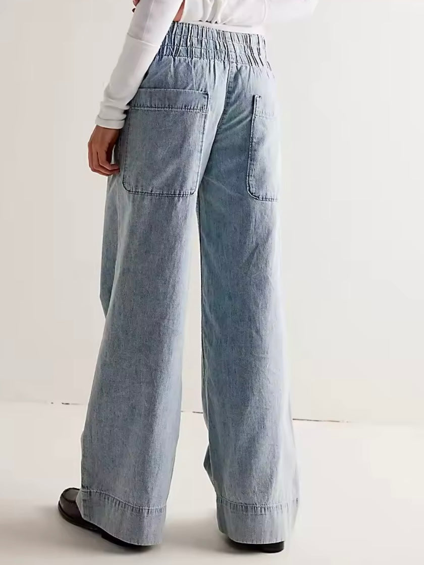 Solid colors straight cut patched pockets denim pants