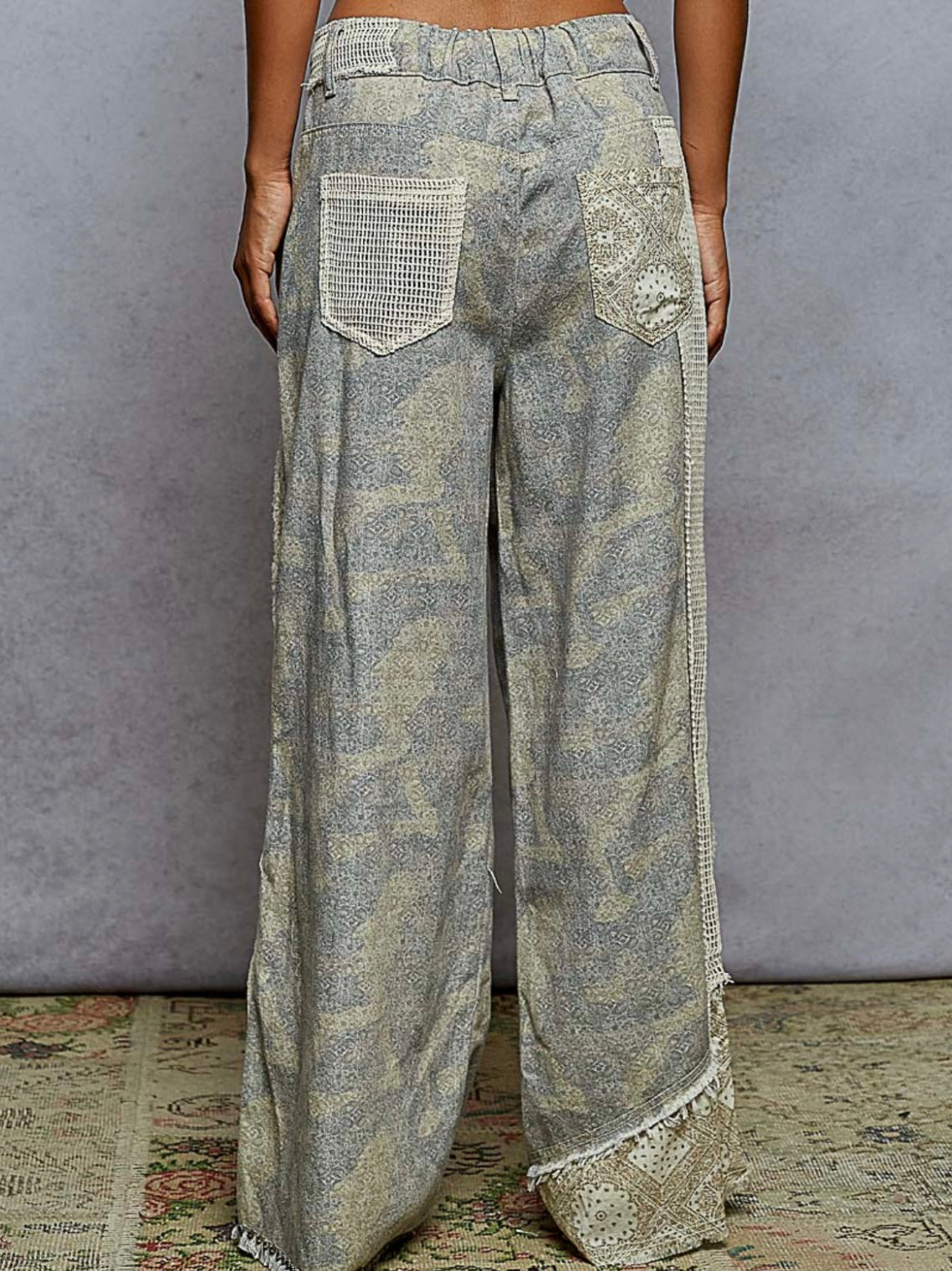 Grey and blue light camouflage print patched joggers pants