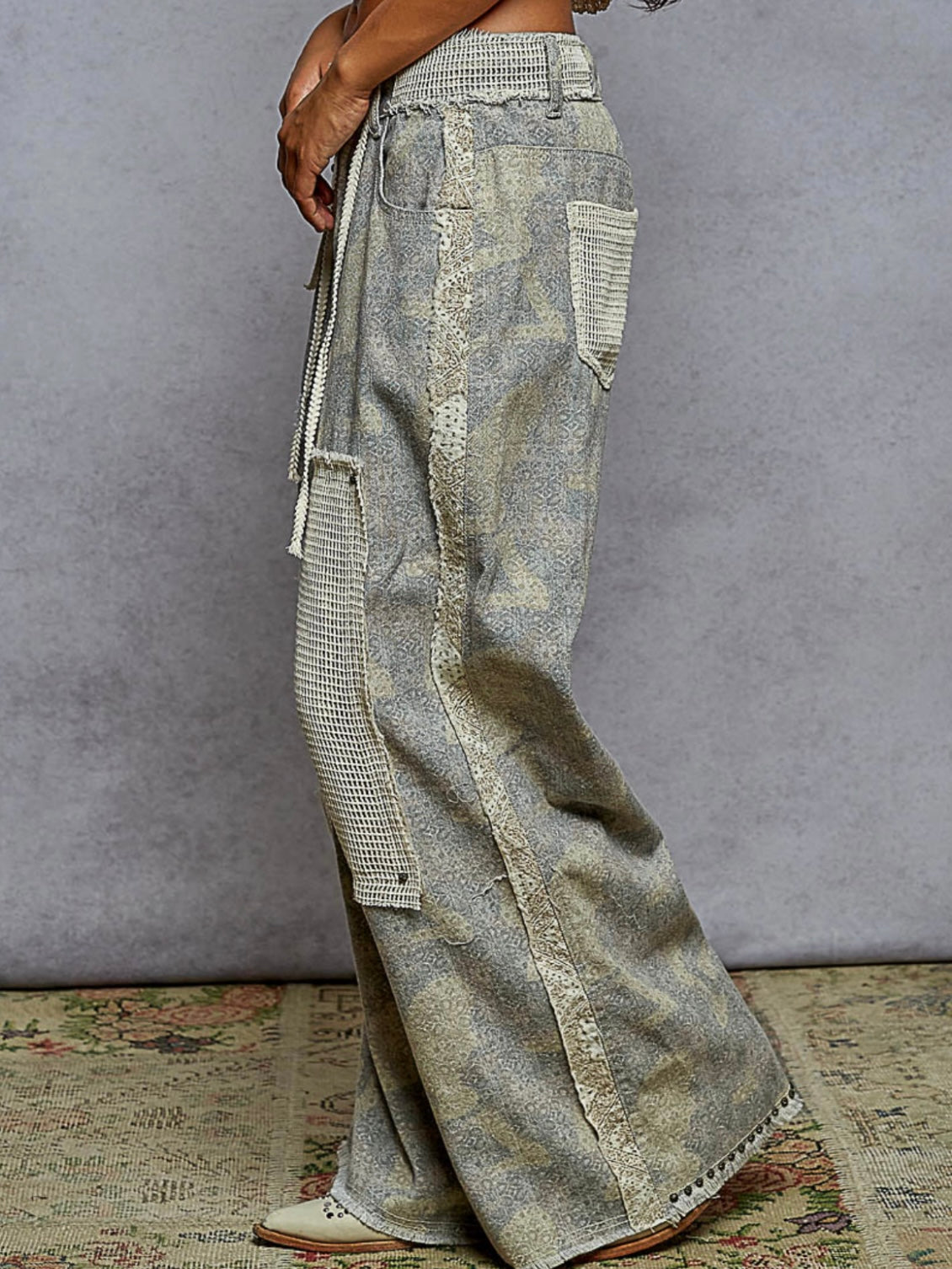Grey and blue light camouflage print patched joggers pants