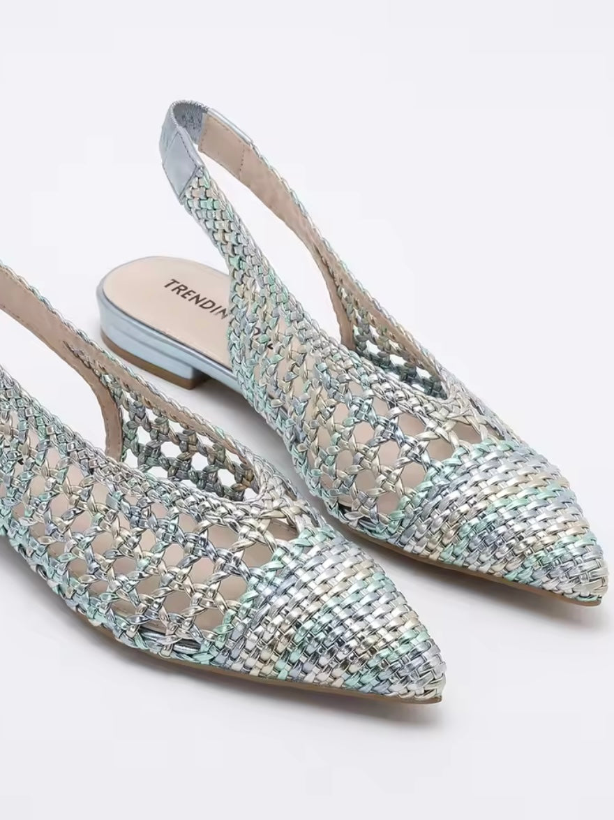 Black and natural straw slingshot flats shoes