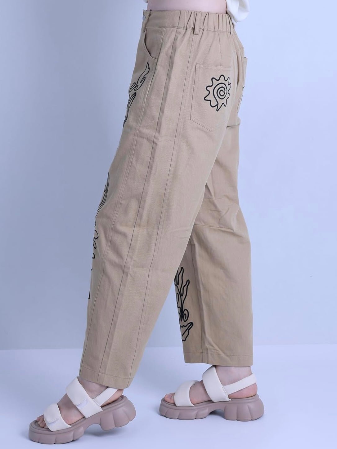 Black embroidered details baggy pants - Wapas