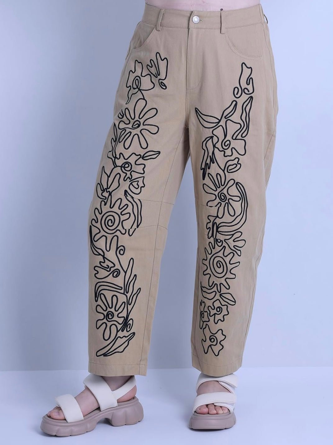 Black embroidered details baggy pants - Wapas