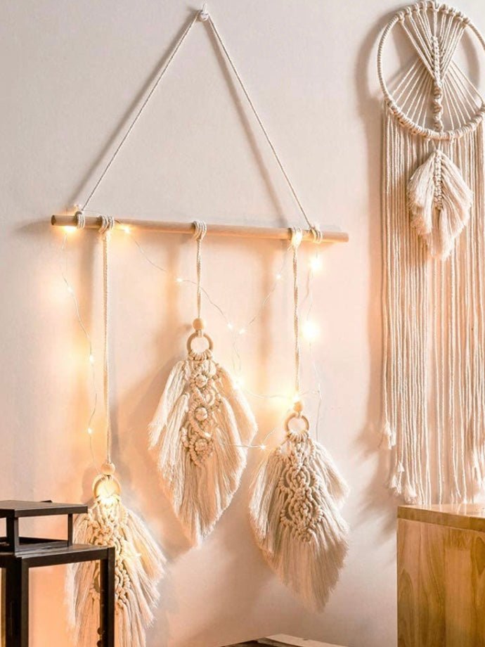 Leaves white macrame wall hanging - Wapas