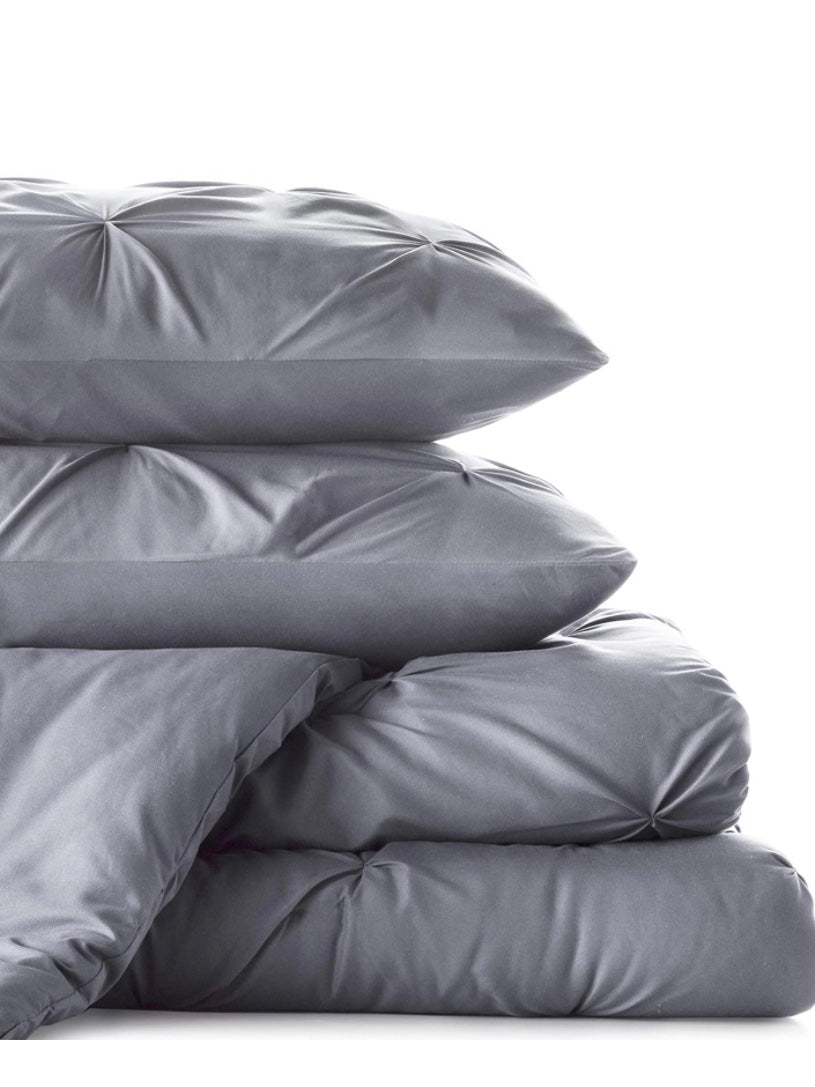 Pleaded gray comforter - Wapas