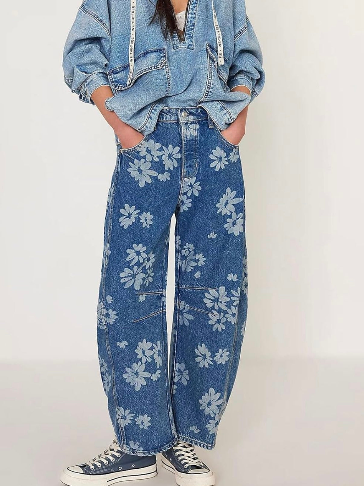 Blue floral barrel seams pants