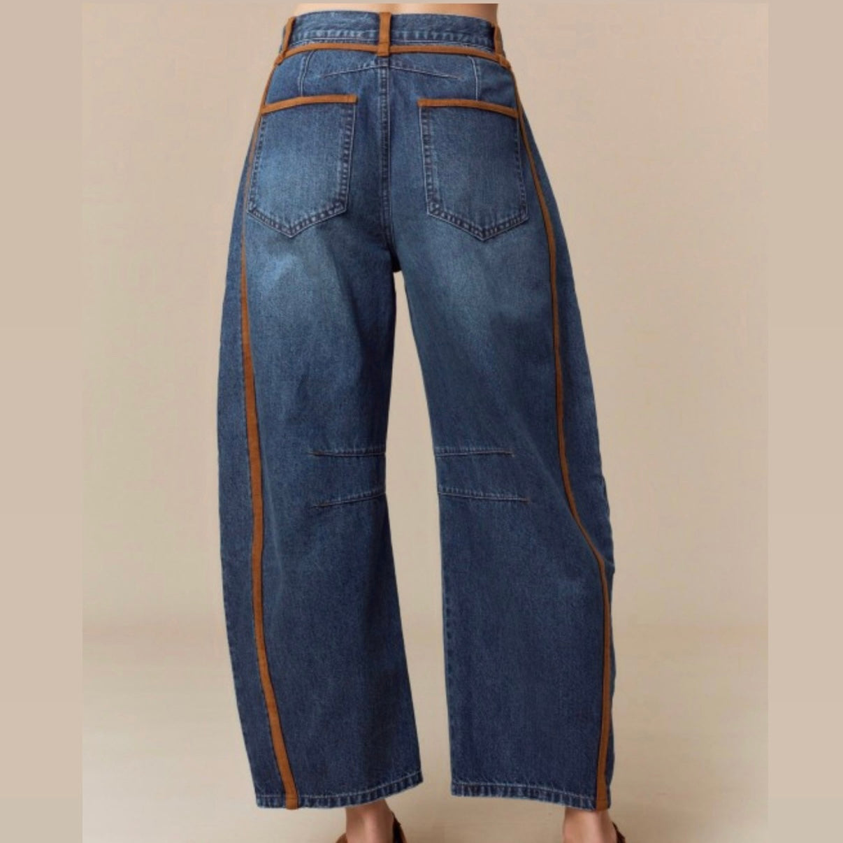 Blue two tones barrel jeans pants