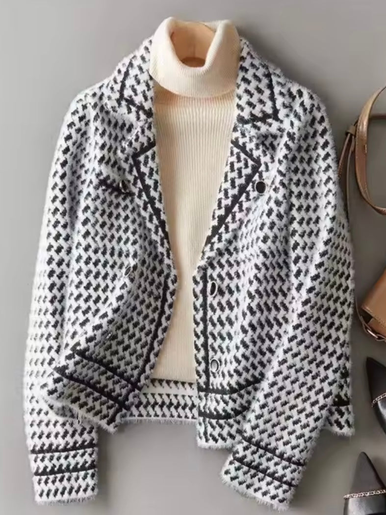 Beige and white embroidered V-neck jacket