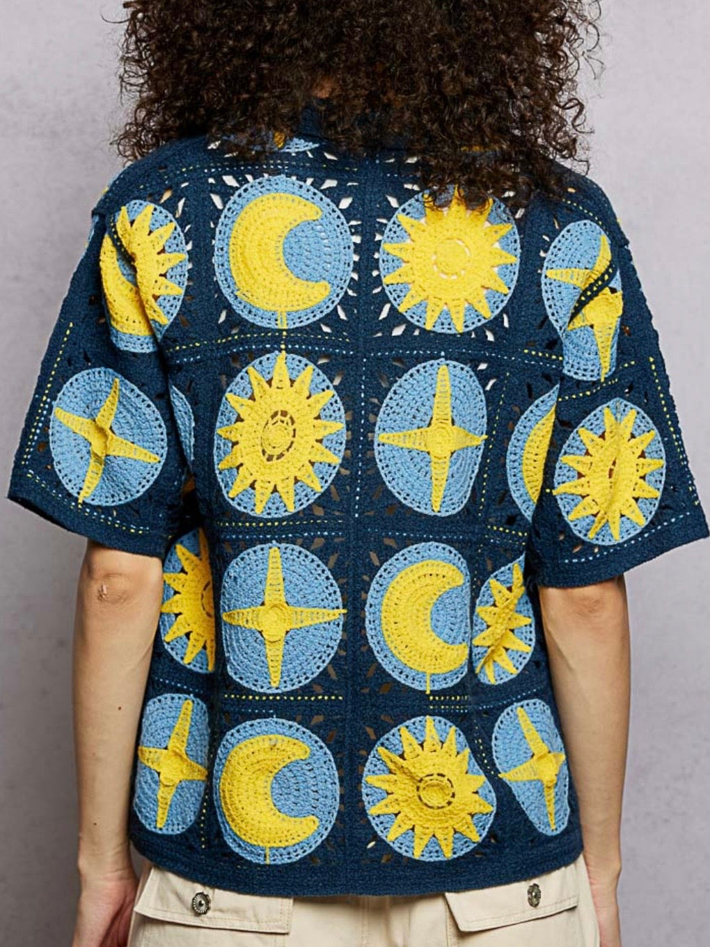 Blue and yellow sun moon knitted shirt