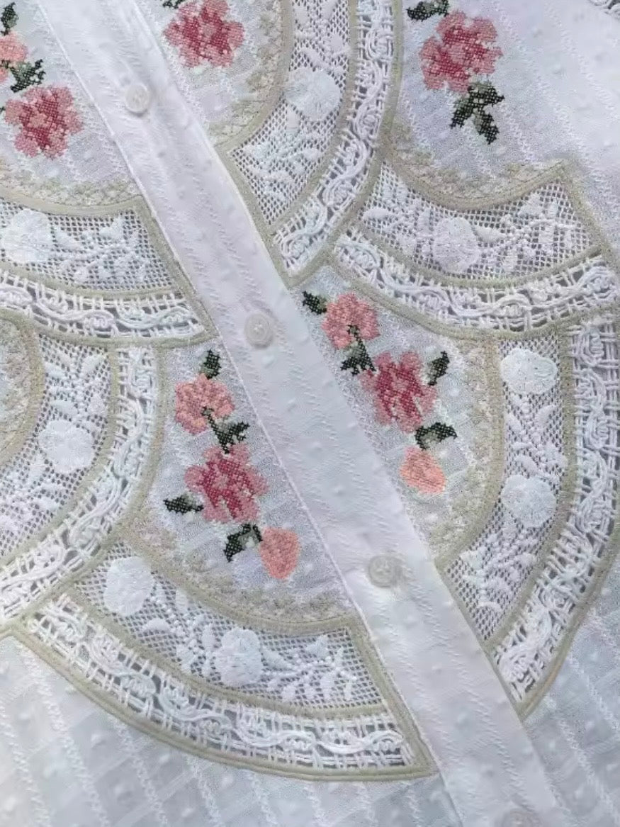 White floral embroidered long sleeves shirt