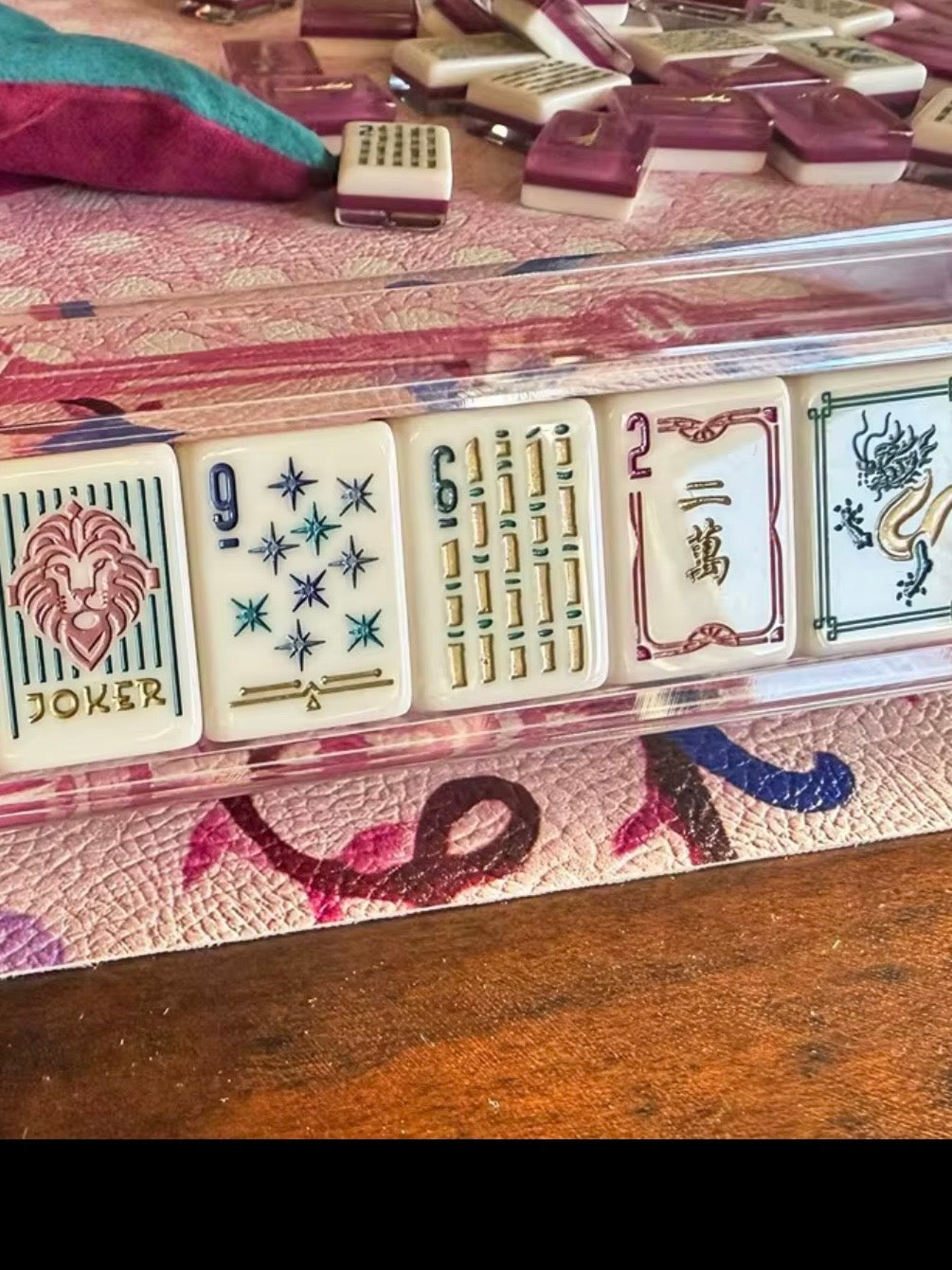 Burgundy and dark green, lions and dragons Mahjong tiles set