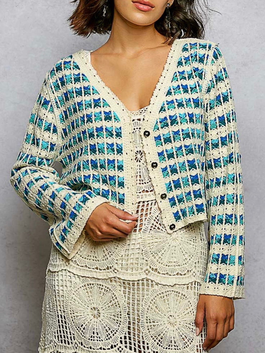 Beige and blue squared knitted shirt