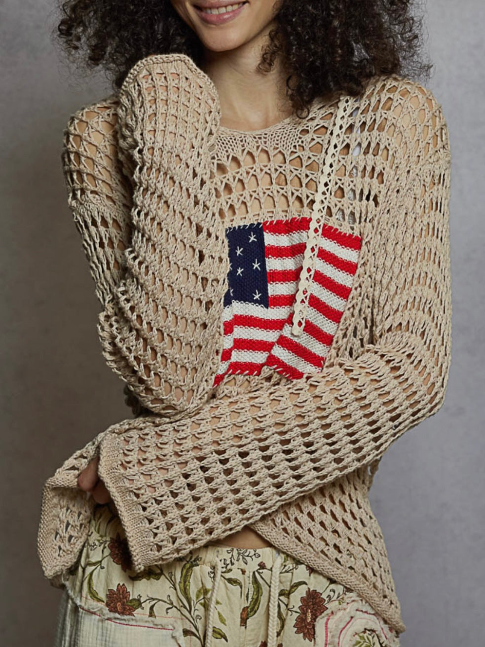 Beige and white American flag hooded knitted light sweater