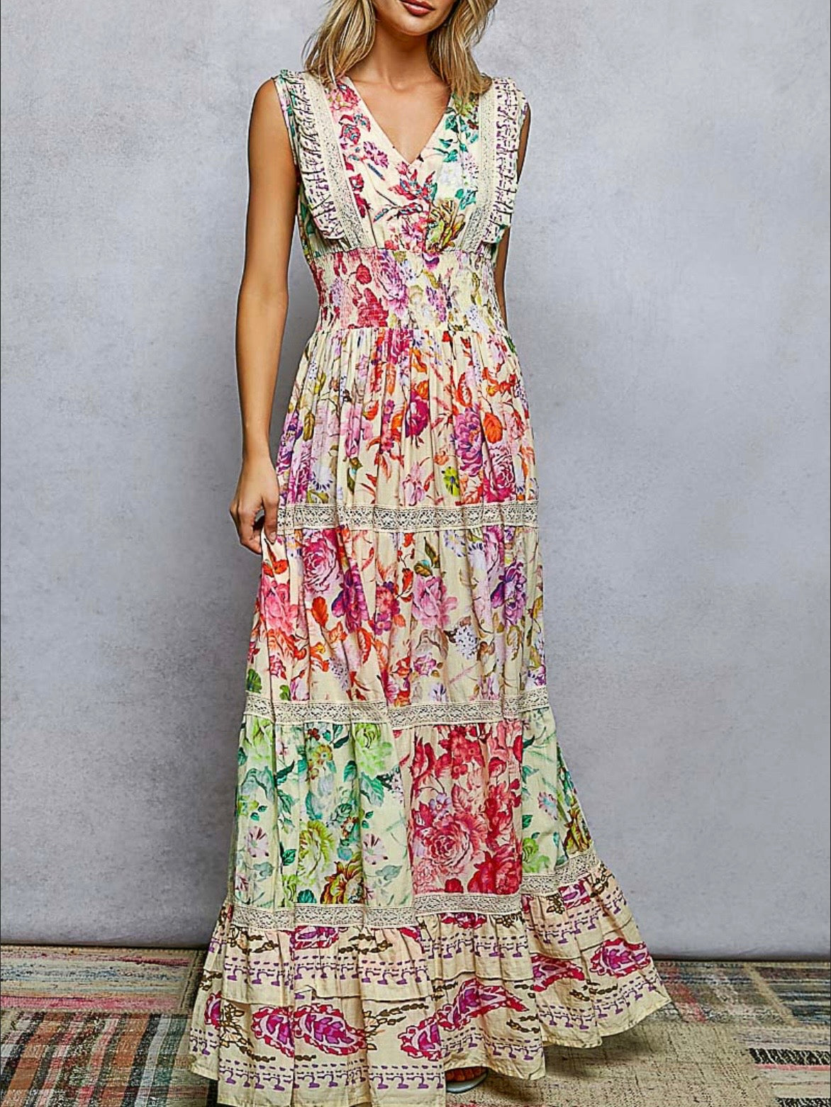 Multicolor printed sleeveless maxi dress