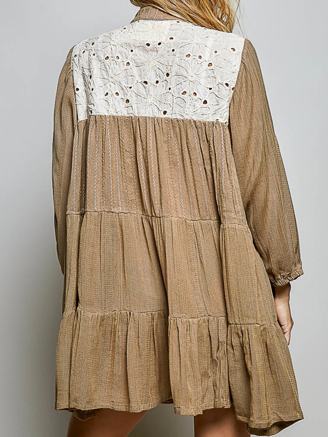 Brown embroidered details sleeveless maxi dress