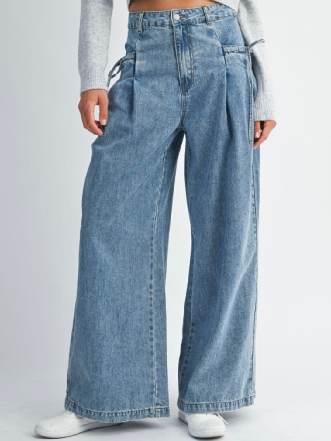 Mid blue pleated wide jeans pants