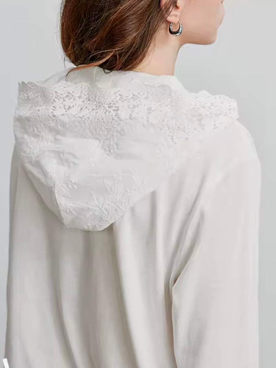 White lace mix fabrics hooded top