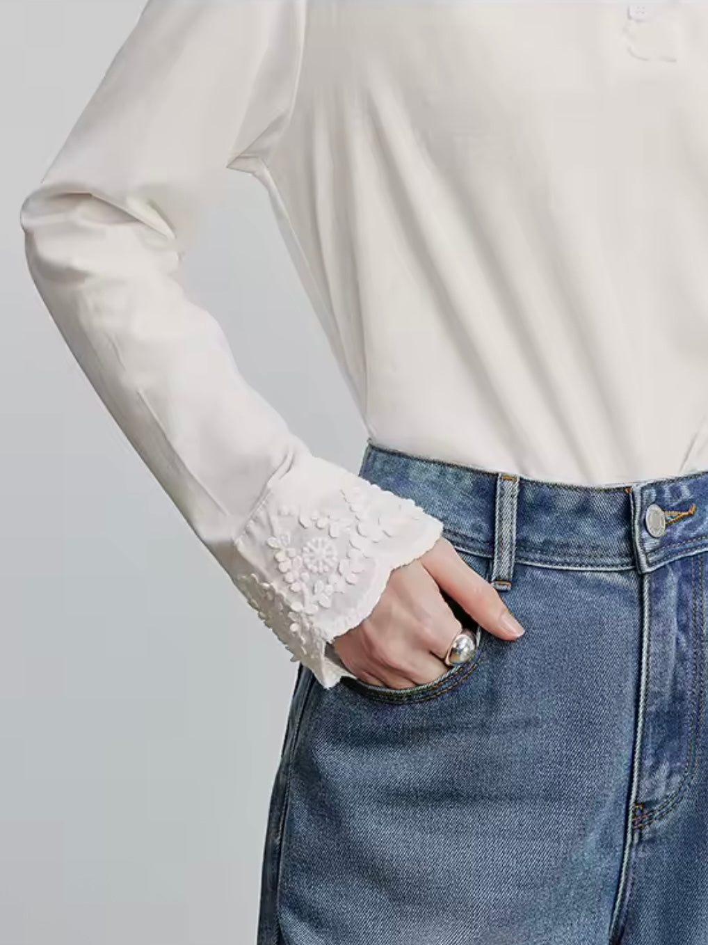 White lace mix fabrics hooded top