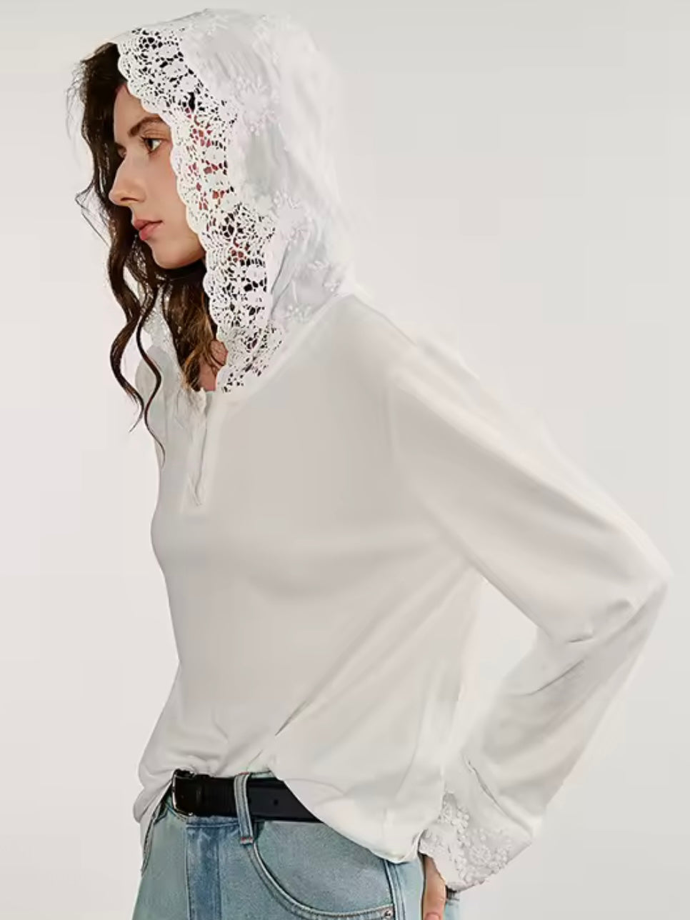 White lace mix fabrics hooded top