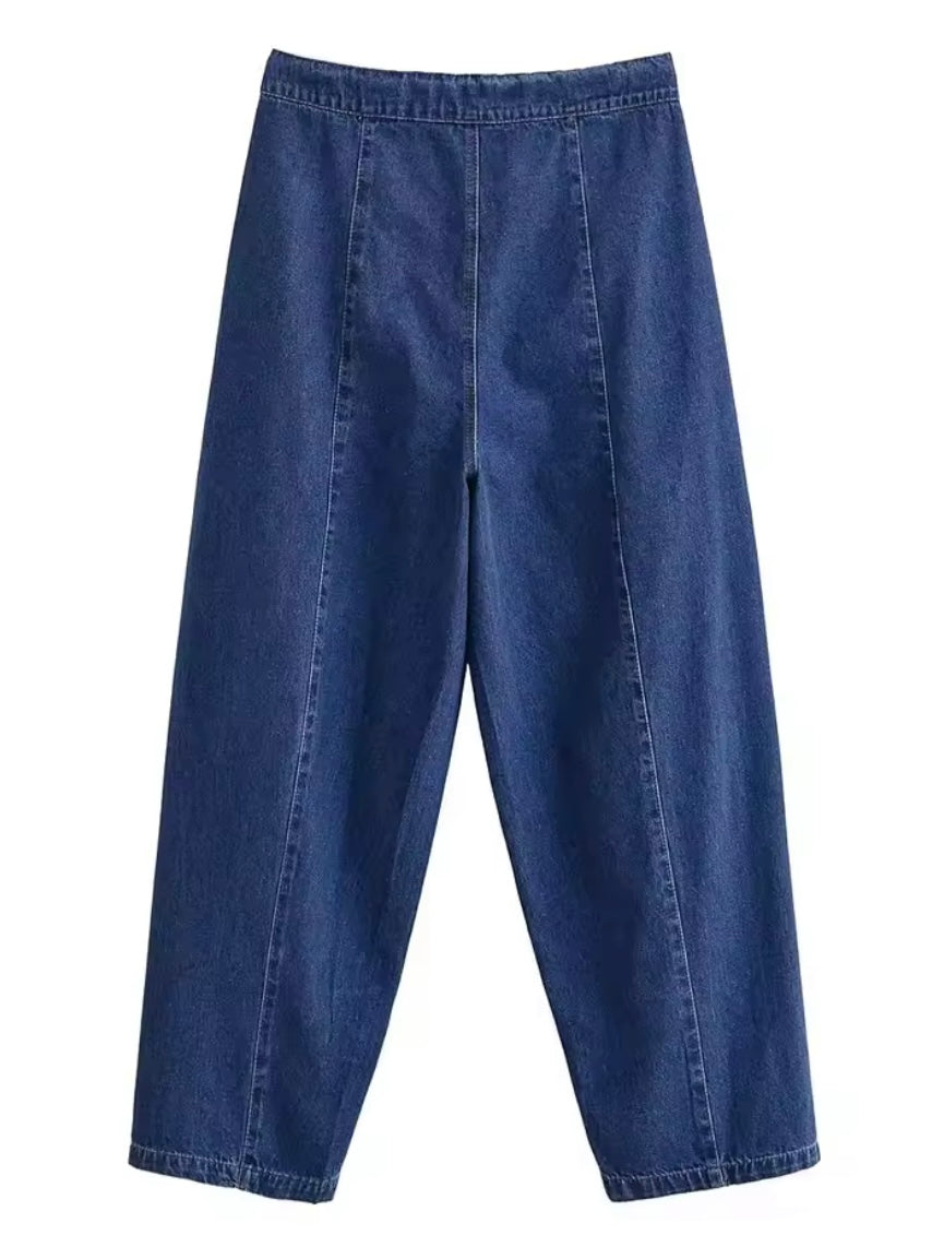 Dark blue denim set of barrel pants and flaps neck top