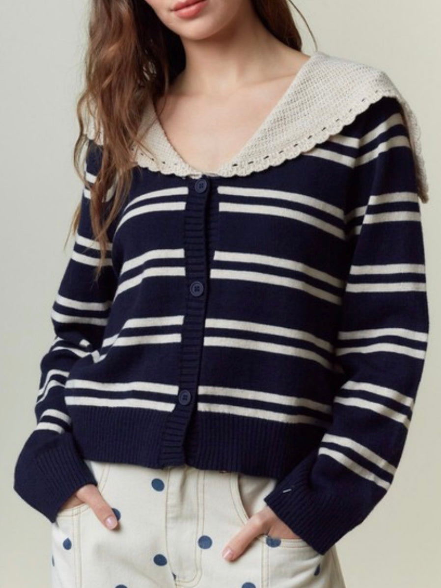 Navy blue big crochet neck shirt