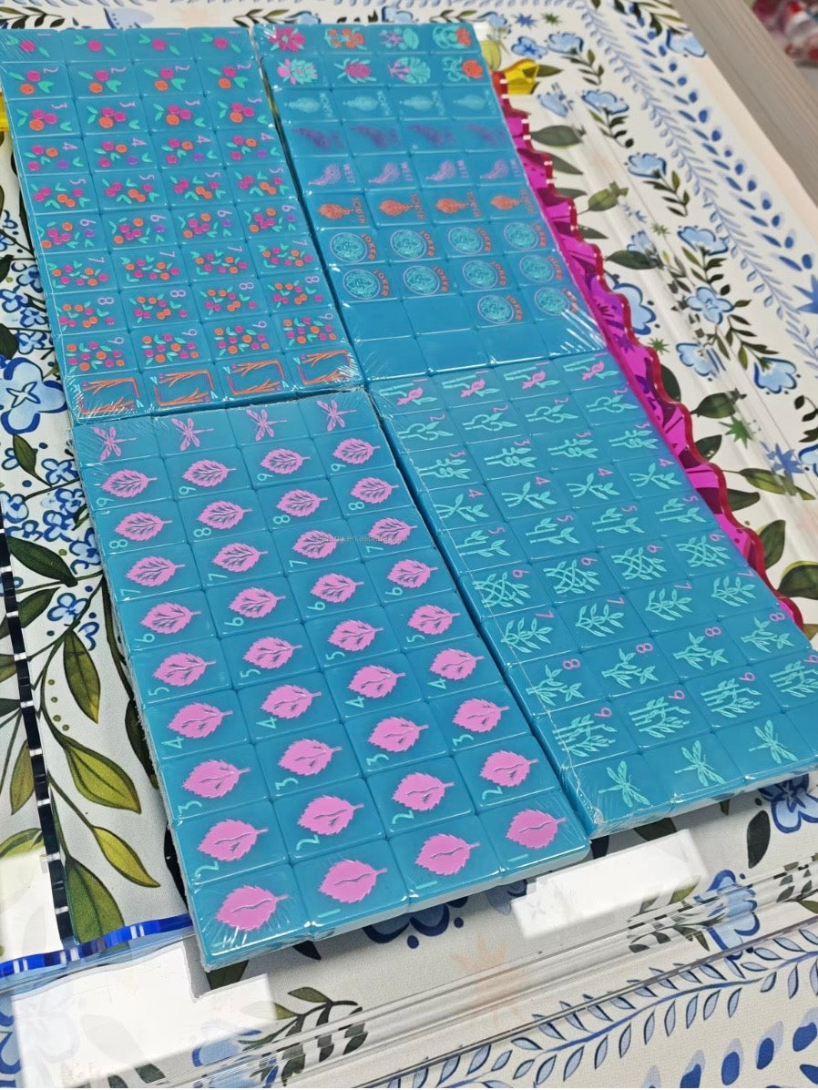 Blue leaves Mahjong tiles set