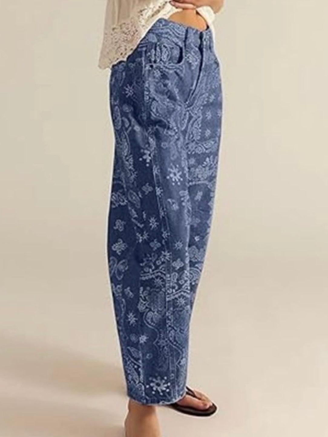 Bacteria and floral print Pattern Barrel