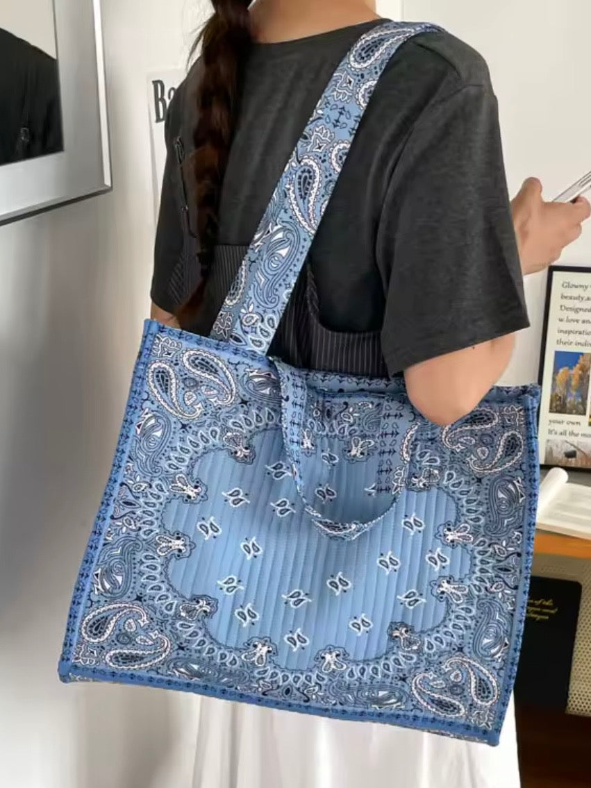 Colors tote plush bag