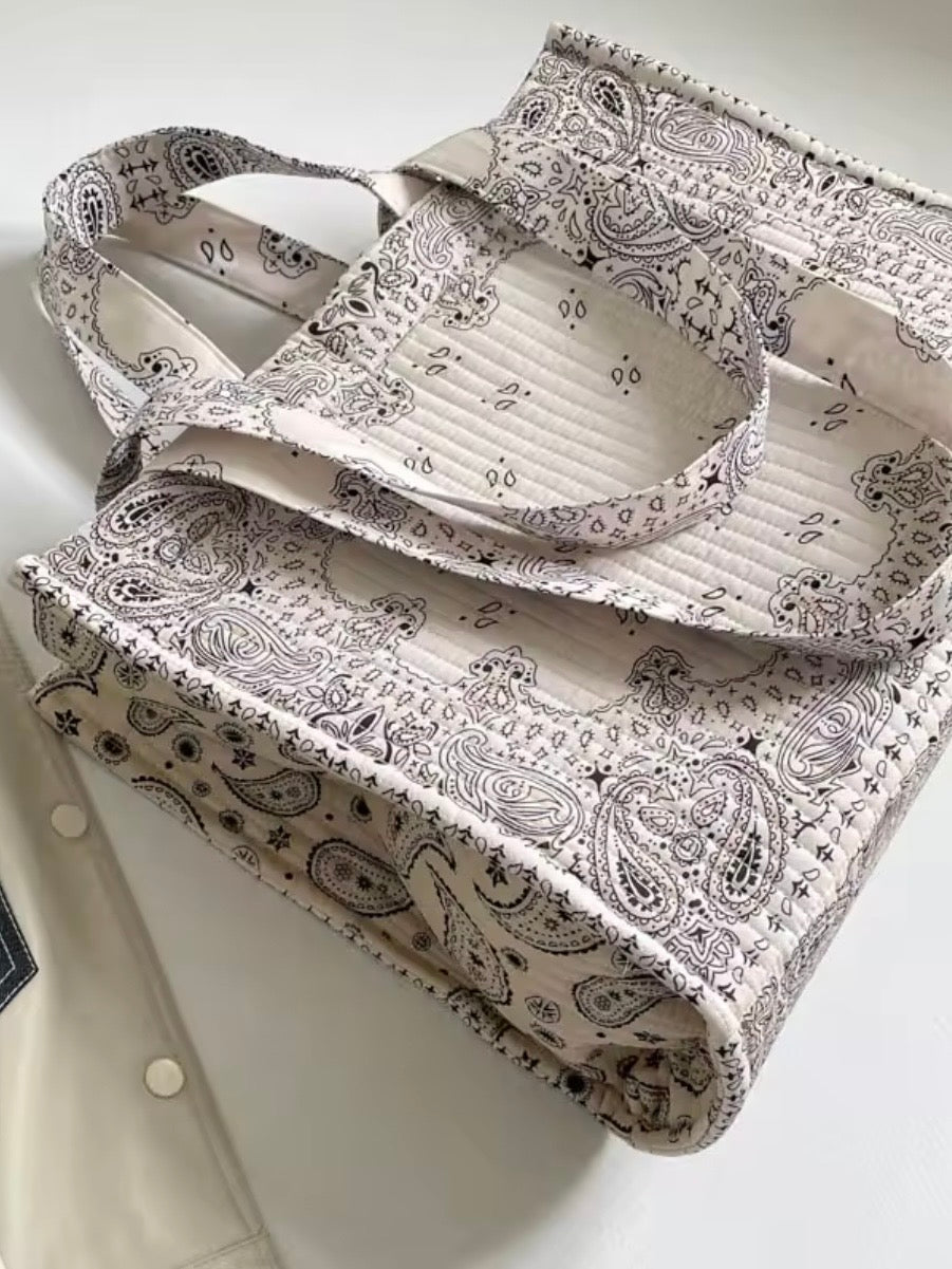 Colors tote plush bag
