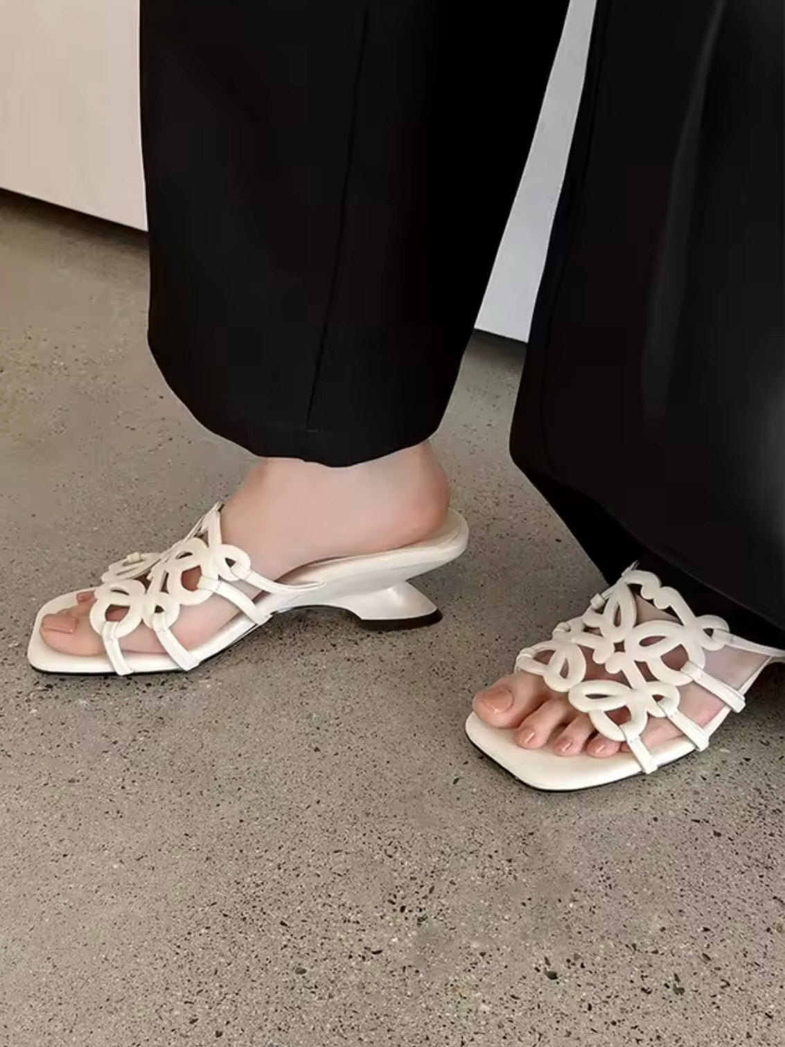 Solid colors slides mid heel sandals