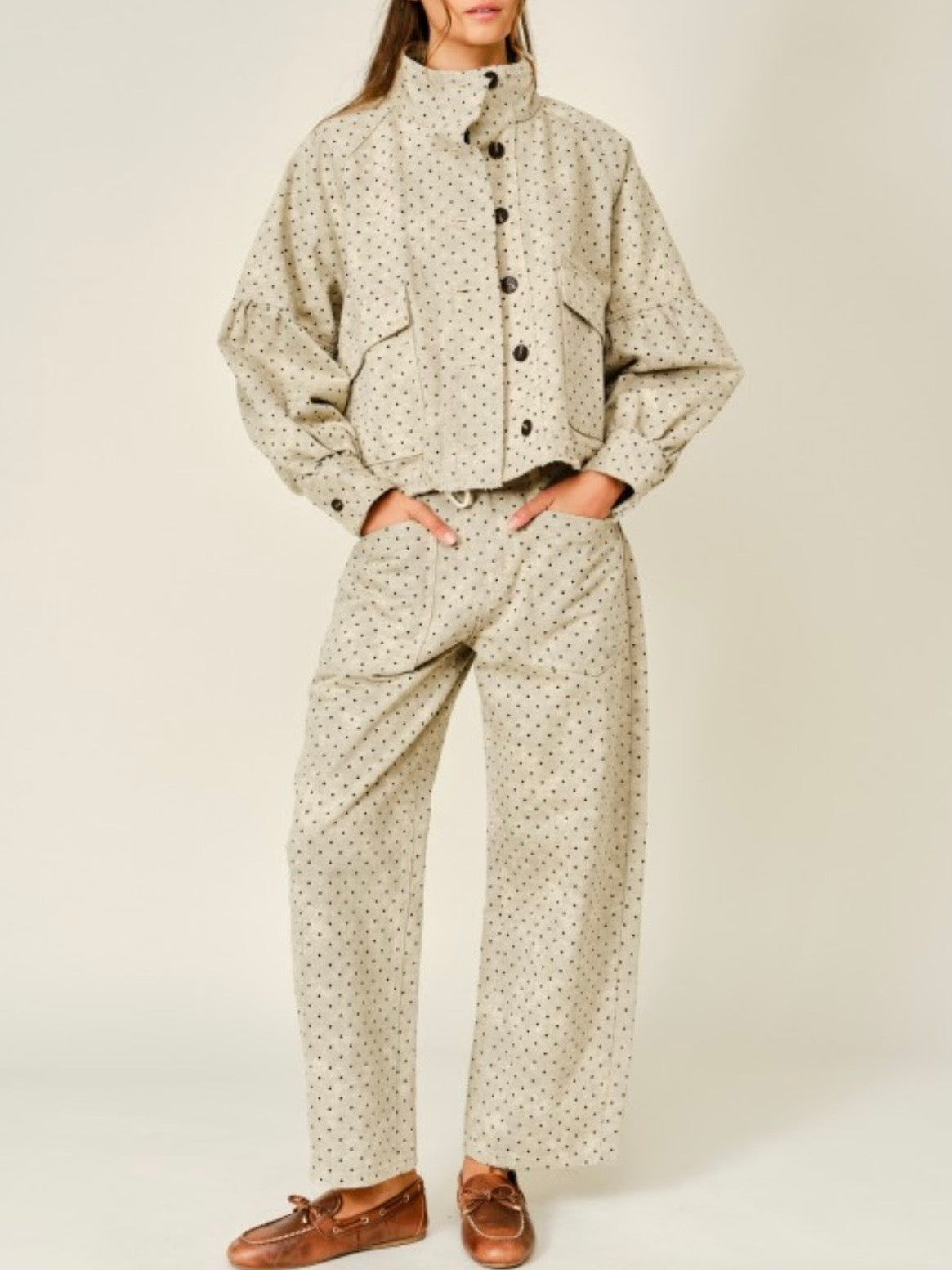 Natural polka dots Semi barrel seams set jacket and pants