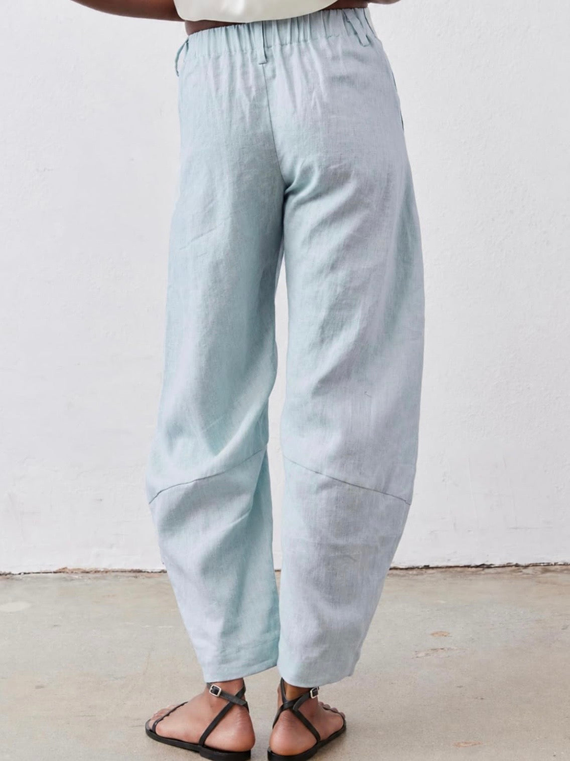 Light blue linen Barrel pants