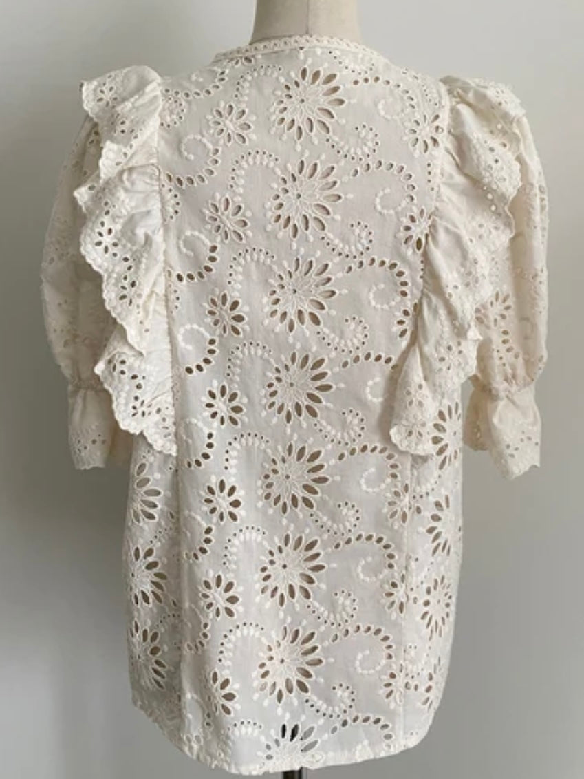 Beige ruffles lace shirt