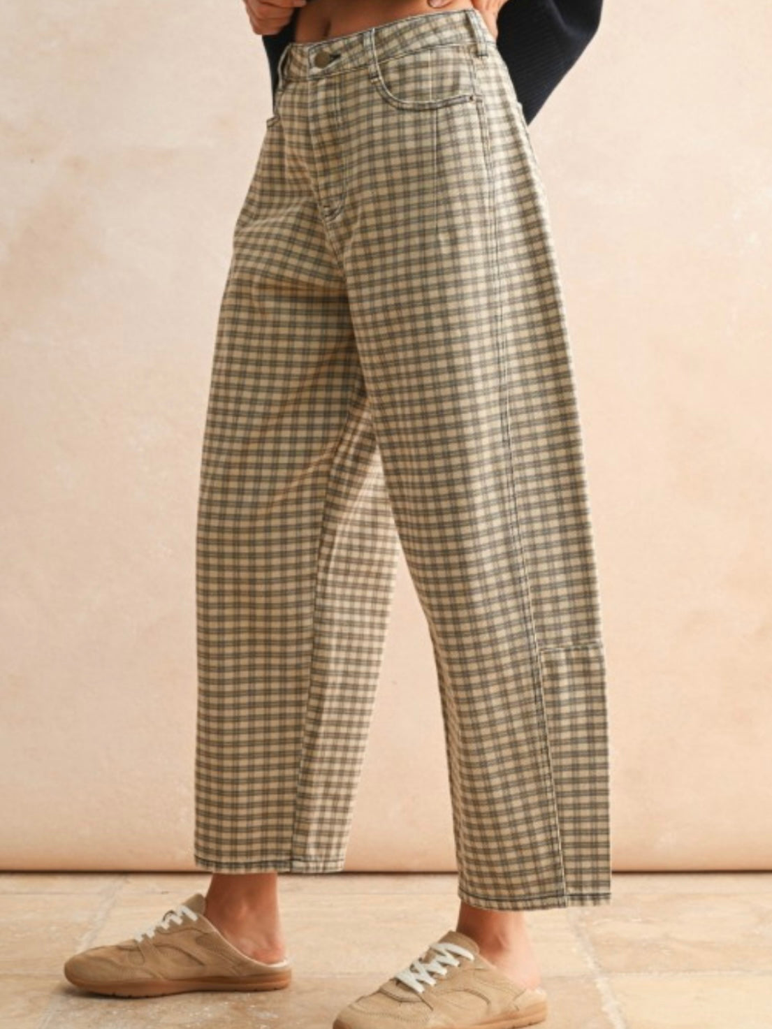 Mini Checker Pattern Barrel Pants