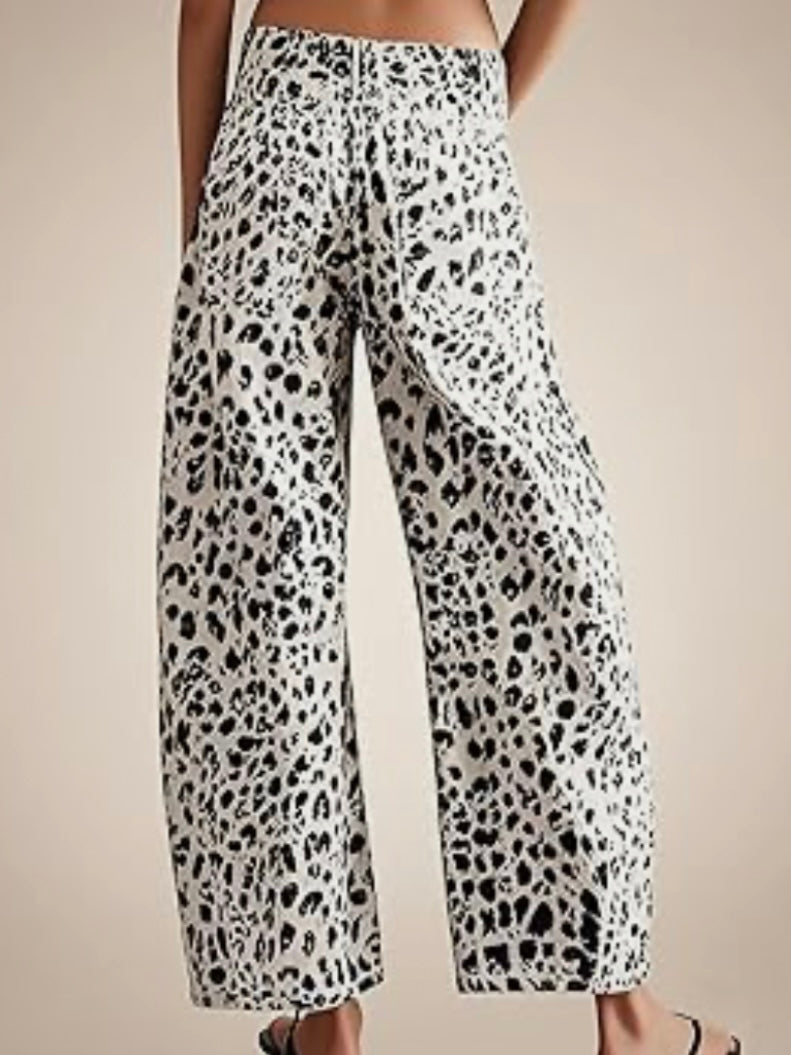 Off white and black leopard print Pattern Barrel Pants