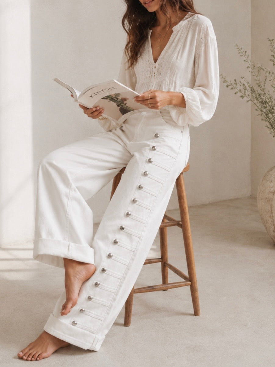 Solid colors barrel seams studded details pants