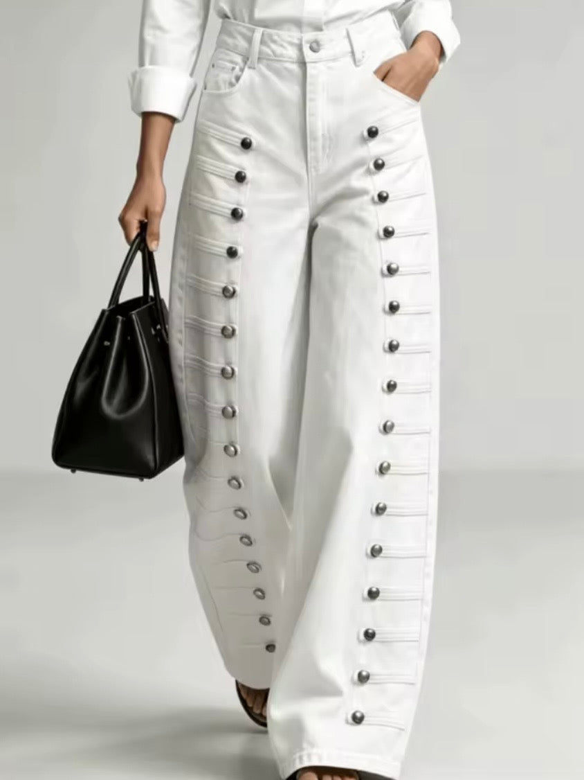Solid colors barrel seams studded details pants