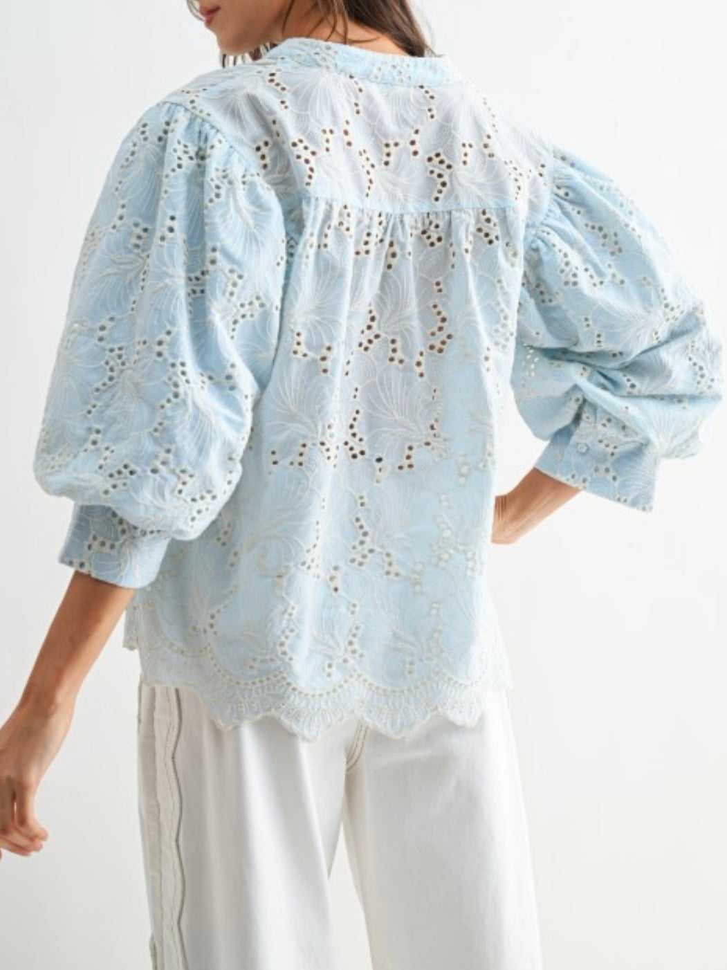 Light blue floral puff 3/4 long sleeves shirt