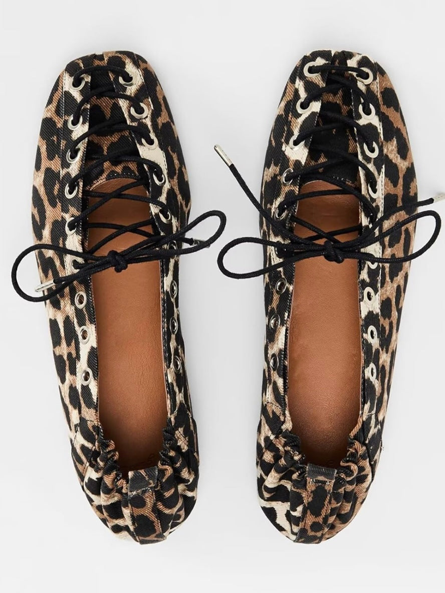 Front tied flats shoes adjustable