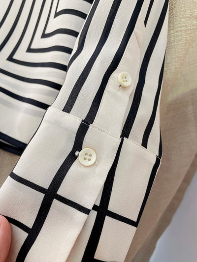 Striped black and white zipper shirt long sleeves
