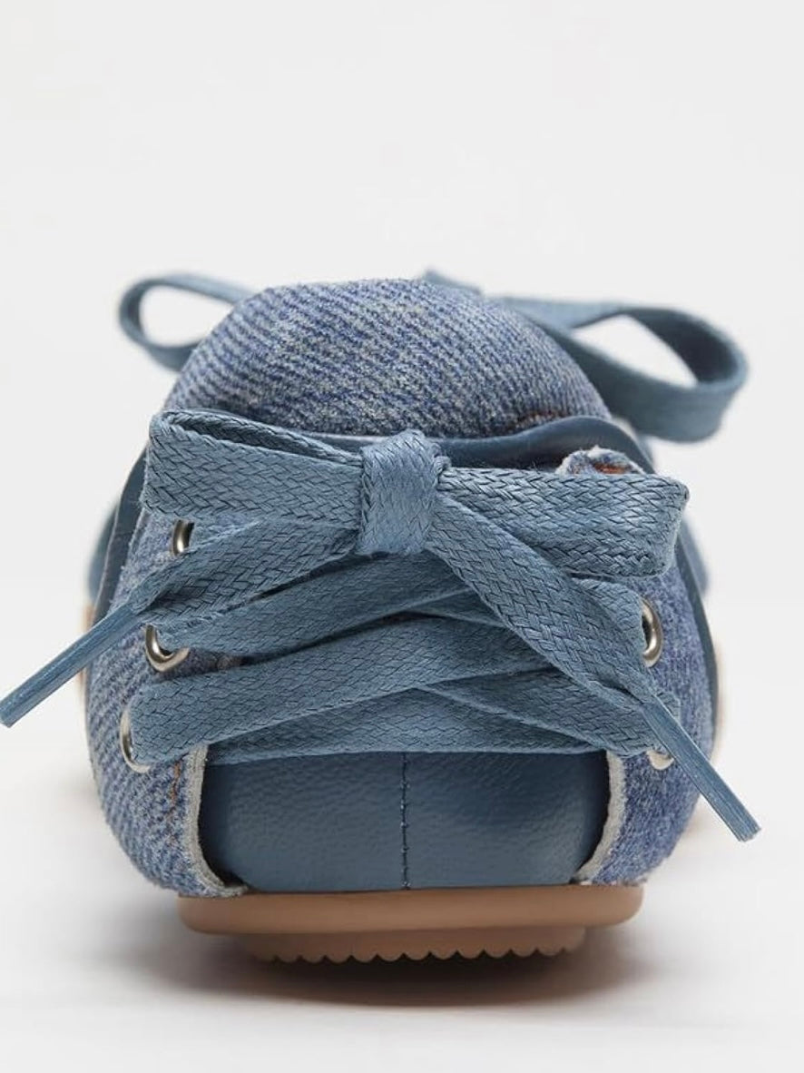 Solid colors Front tied flats shoes adjustable