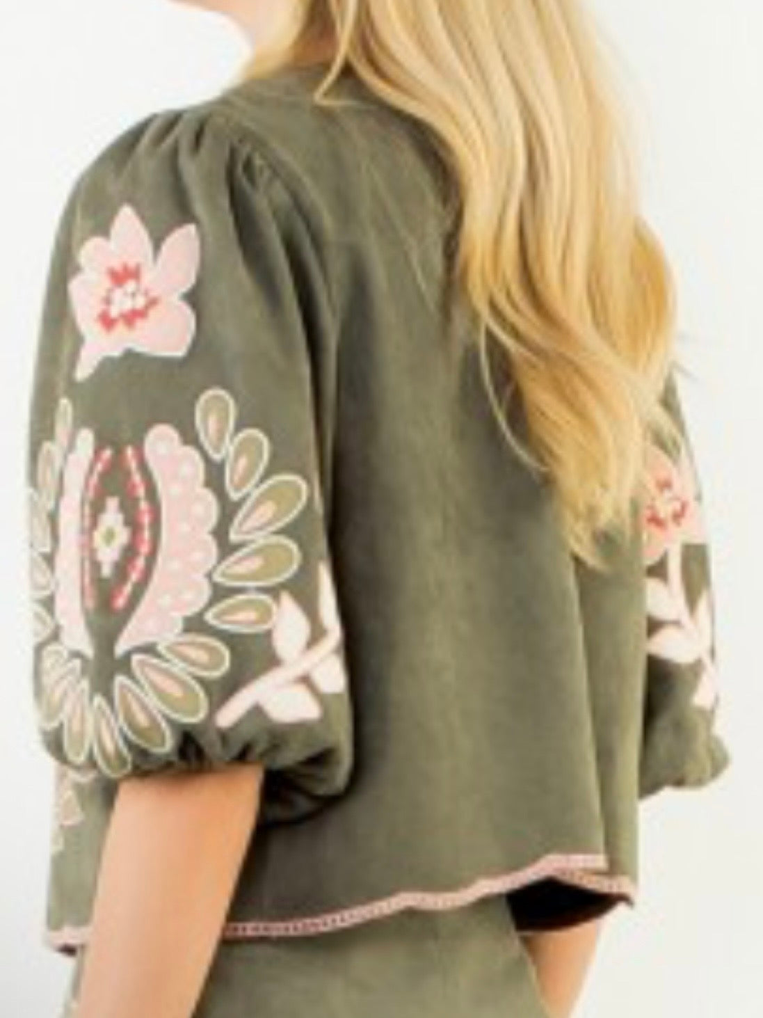 Green embroidered floral blouse puff short sleeves