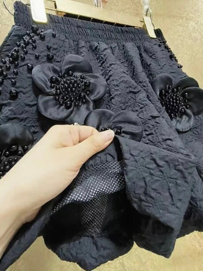 Black 3D flowers and pearls shorts pants