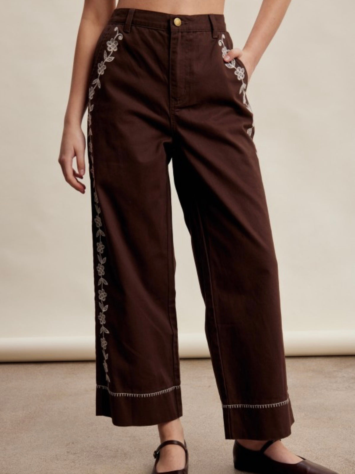 Dark chocolate floral embroidered details straight Capri pants