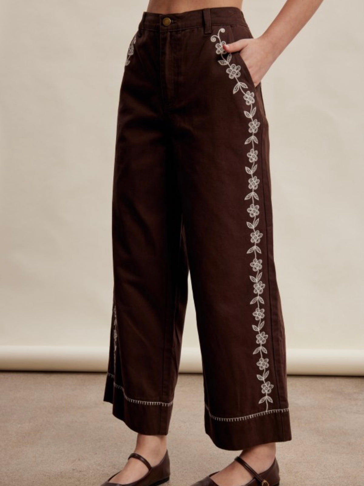 Dark chocolate floral embroidered details straight Capri pants
