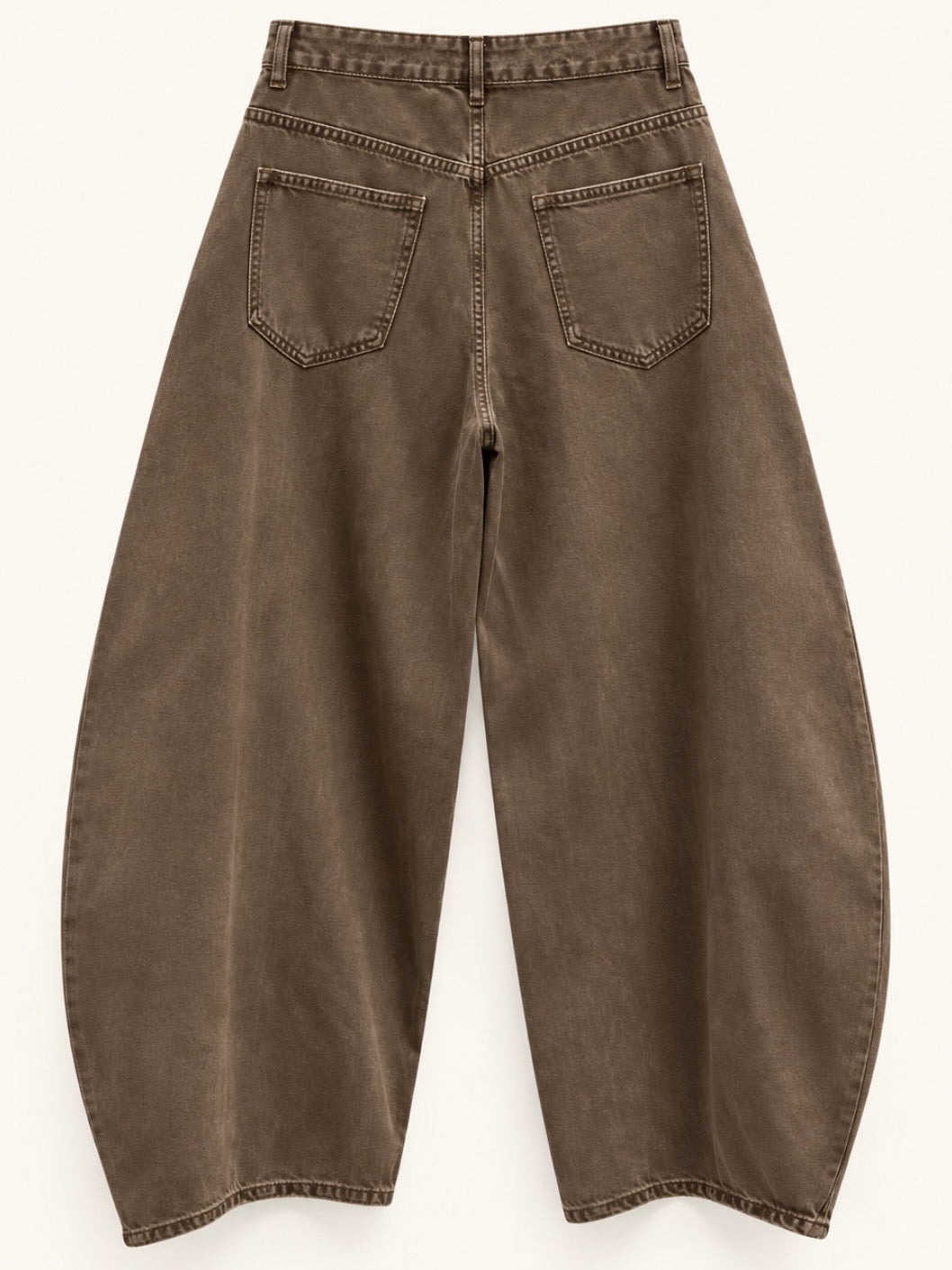 Barrel gold buttons leg details pants