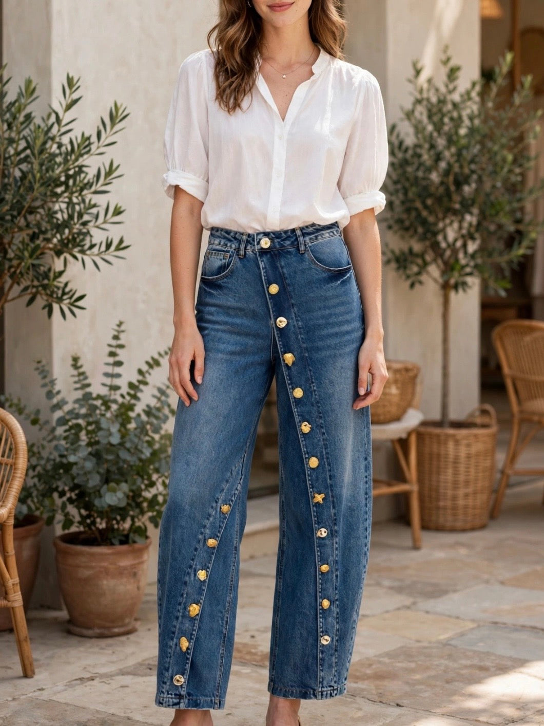 Barrel different gold buttons leg details pants