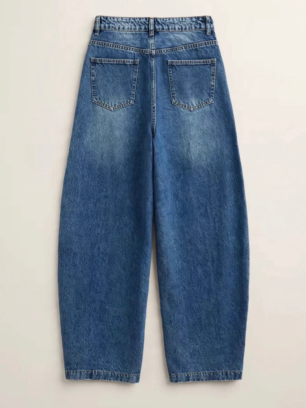 Barrel different gold buttons leg details pants