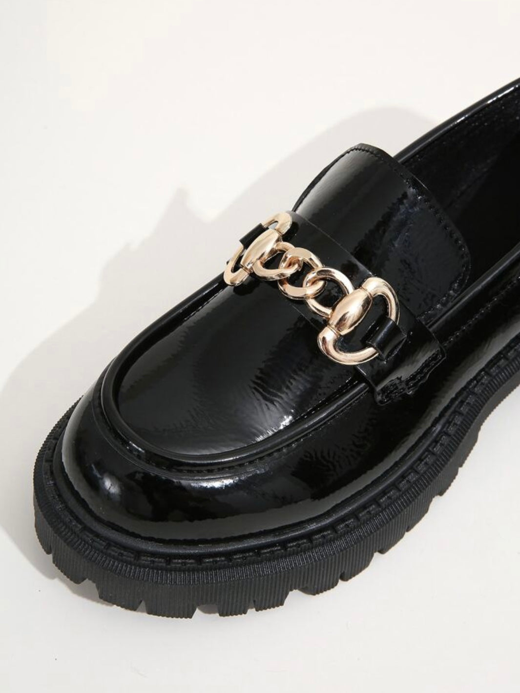 Black platform gold chain Oxford shoes