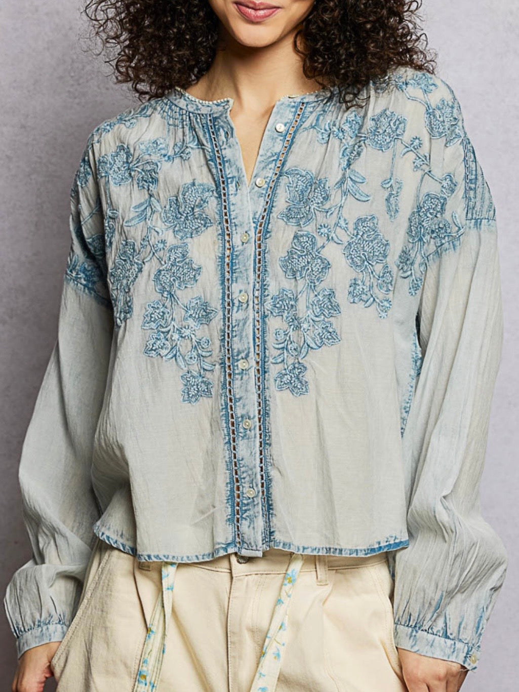Blue floral printed long sleeves shirt